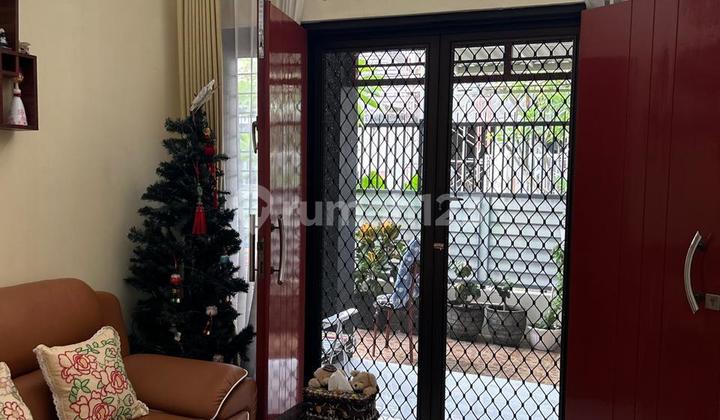 For Sale Beautiful House Babatan Mukti Well-Maintained Ready to Occupy 1.5 Floors Area 150m Near Pakuwon Mall West Surabaya 2