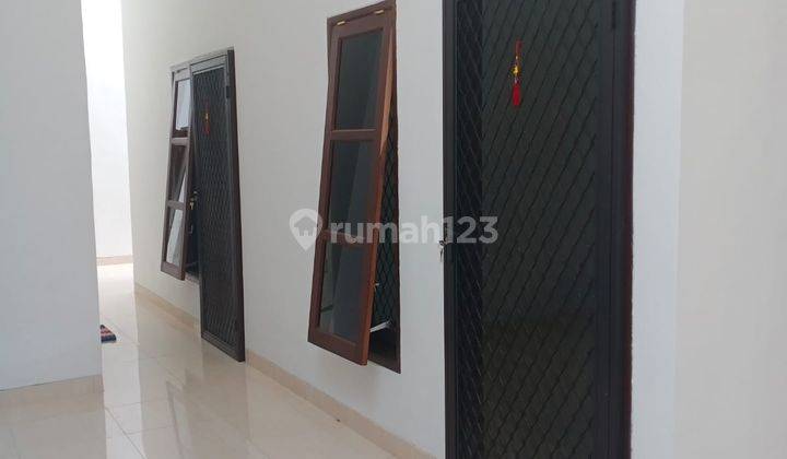 Disewakan Rumah Minimalis Bangunan Baru Siap Pakai Lokasi Ngagel Lt 120m 3 Kamar Carpot 2mobil  2