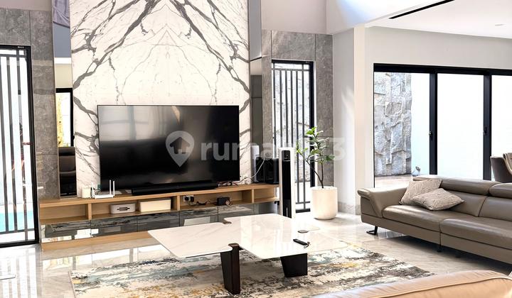 FOR RENT: Modern Minimalist Luxurious House, Fully Furnished, Graha Family, 2-Storey, 5 Bedrooms, Land Area 588 sqm, Near Pakuwon Mall, West Surabaya. FOR RENT: Modern Minimalist Luxurious House, Fully Furnished, Graha Family, 2-Storey, 5 Bedrooms, Land Area 588 sqm, Near Pakuwon Mall, West Surabaya.
