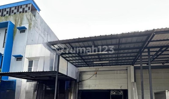 Quick Sale Warehouse in Taman Tekno BSD 2 Floors with Office Space and Kitchen - Hlefb