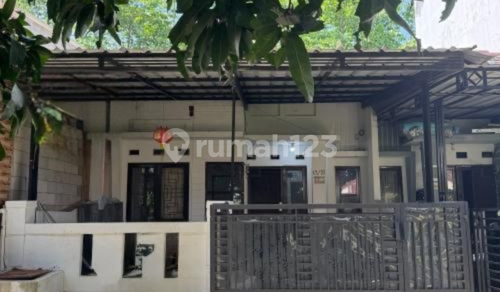 Comfortable Ready-to-Live House in Permata Cibubur Cileungsi Cibubur Bogor Housing Complex Comfortable Ready-to-Live House in Permata Cibubur Cileungsi Cibubur Bogor Housing Complex