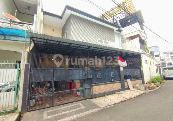 Good House with SHM in Tomang Mandala Good House with SHM in Tomang Mandala