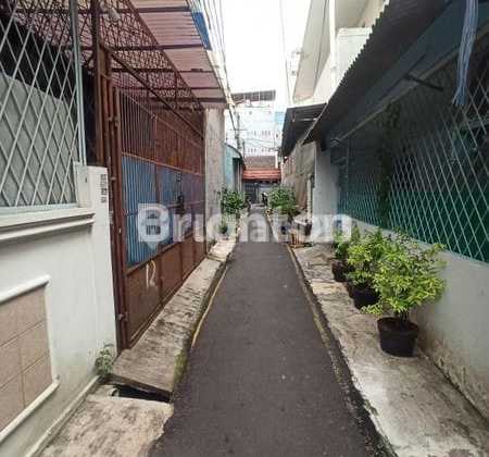 Rumah Gang Motor Butuh Minim Renovasi Shm Di Jelambar 2