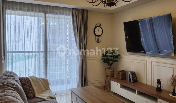 Apartemen Gold Coast City View Bagus Mewah Furnish 1