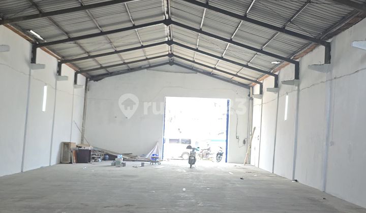 Gudang Murah Bandengan Siap Pakai Area Komersil Pinggir Jalan