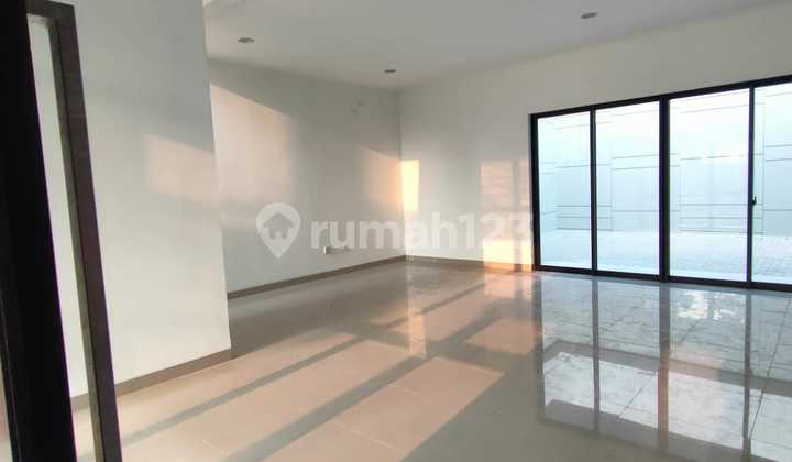 Rumah Pik 2 Baru Jual Cepat Murah Siap Huni Bagus 2