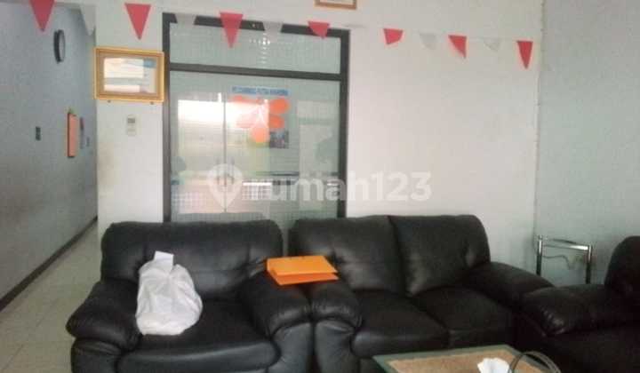 Affordable Tanjung Priok Shophouses and Warehouses in Three Units 2