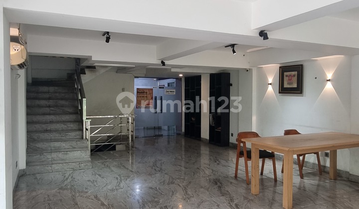 For Rent: Pluit Office Building Near Toll Gate Entrance By The Roadside 2