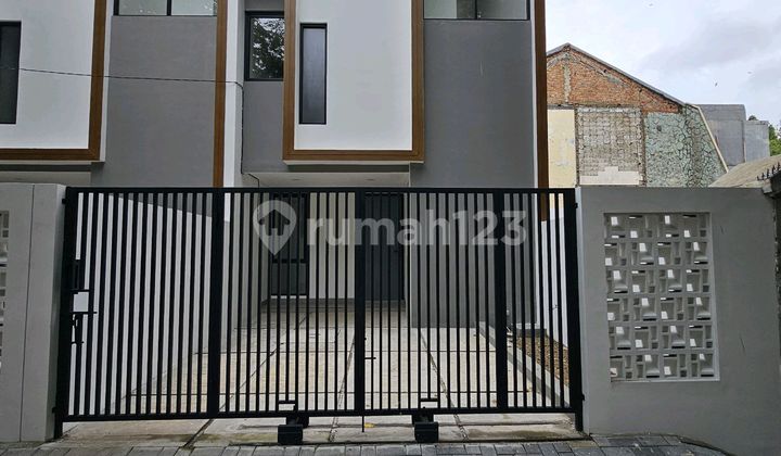 For Sale Citra Dua House Brand New Double Ceiling Modern Design For Sale Citra Dua House Brand New Double Ceiling Modern Design