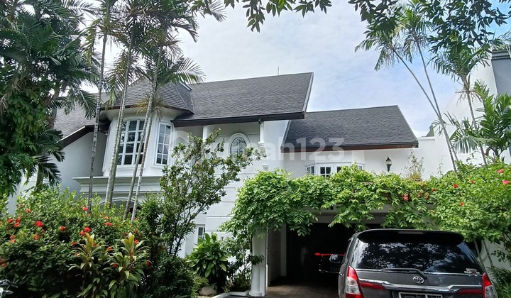 Rumah di Kemang Disewakan 2