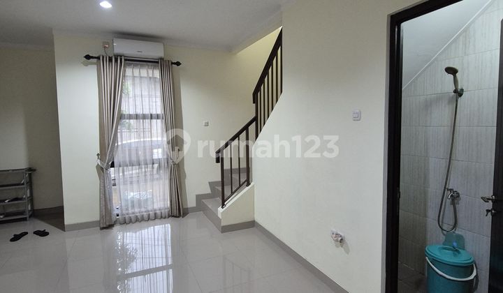 Rumah Dekat Sasiun KRL Sudimara 2