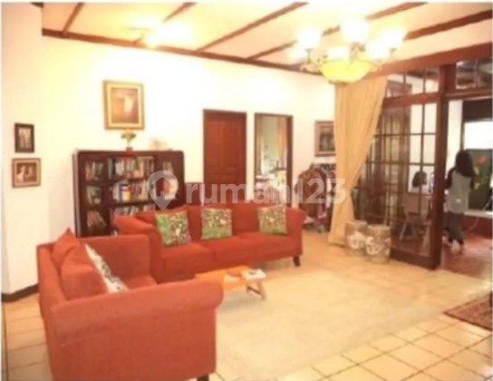 Rumah di Jakarta Selatan Menteng Dalam 2