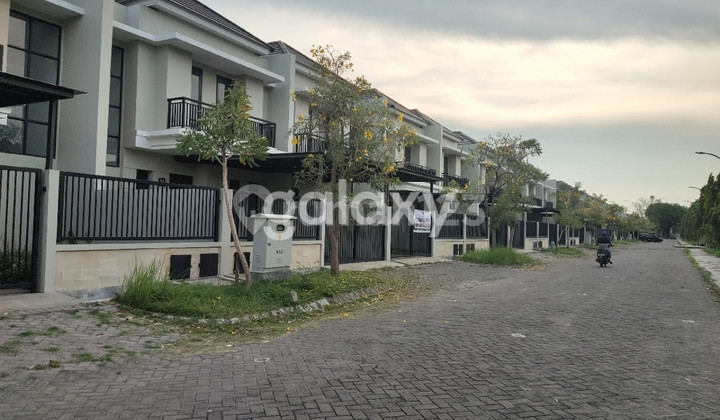 Comfortable House in Pondok Candra R 2