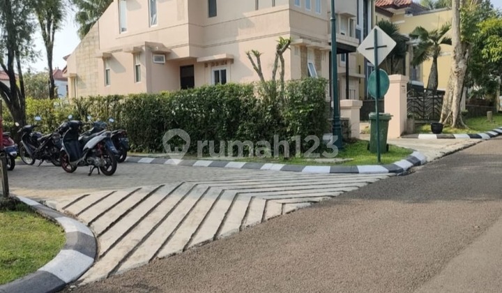 Luxury House for Rent in Rancamaya Golf Full Furnished Best Price