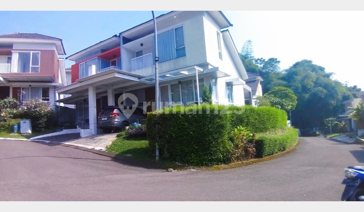 Rumah furnished Renovated Strategis Rivella Rancamaya Hook SHM 1