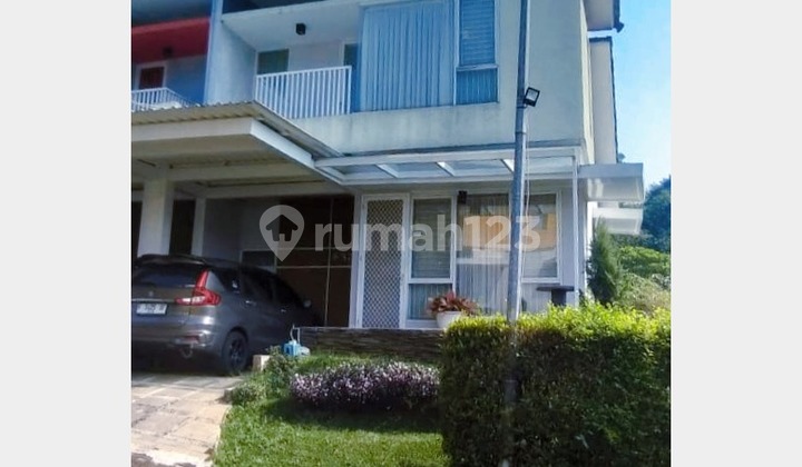 Rumah furnished Renovated Strategis Rivella Rancamaya Hook SHM 2