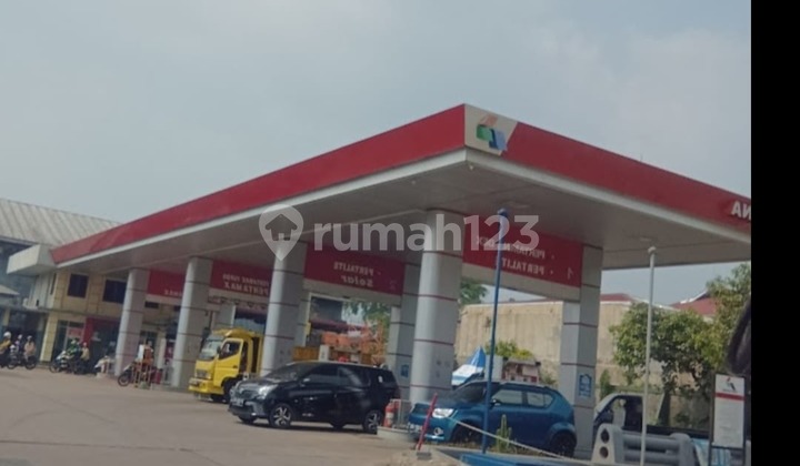 Strategic Active Gas Station on a Busy Route in South Bogor Including Other Businesses
