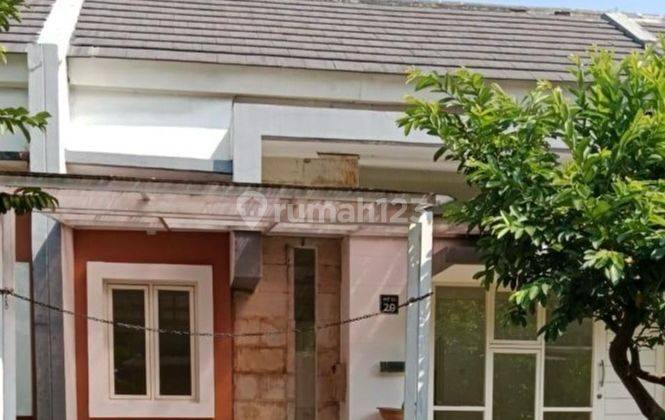 tampak depan rumah minimalis strategis rancamaya golf