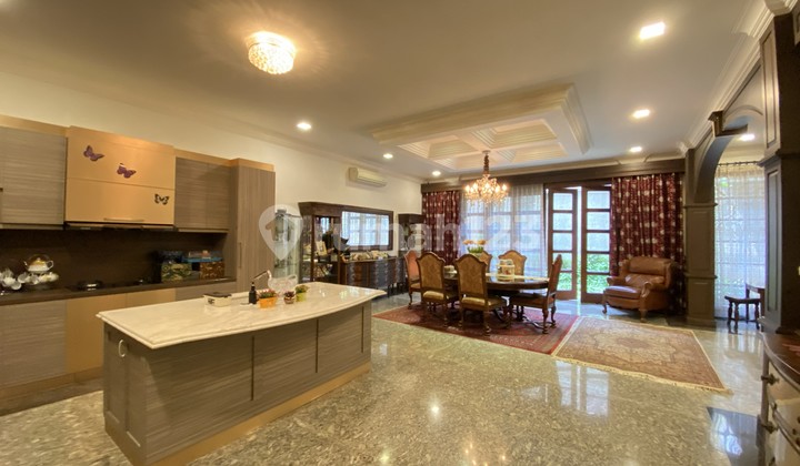 Luxurious 3-Story House in Kemang, South Jakarta: Best Quality and Price Luxurious 3-Story House in Kemang, South Jakarta: Best Quality and Price