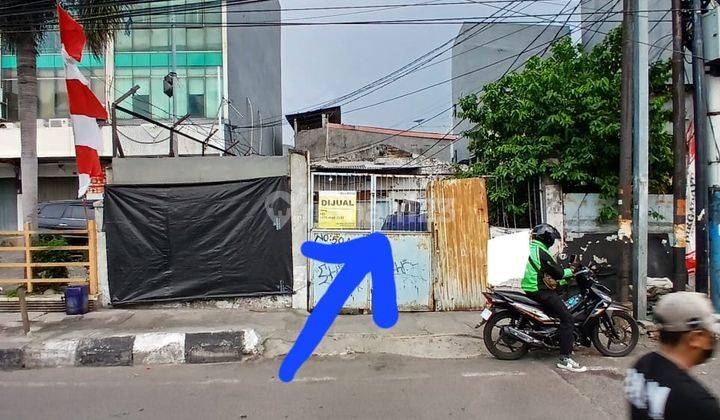 Dijual Cepat Tanah + Bangunan tua di Bandengan Selatan 1