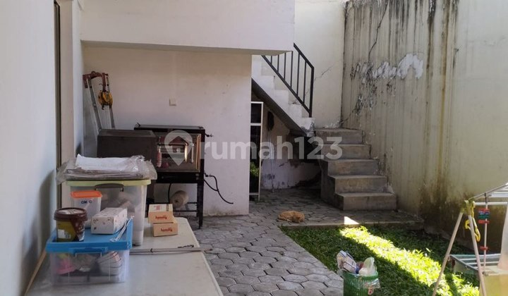 Rumah Modern Minimalis di Villa Puncak Tidar Malang 2