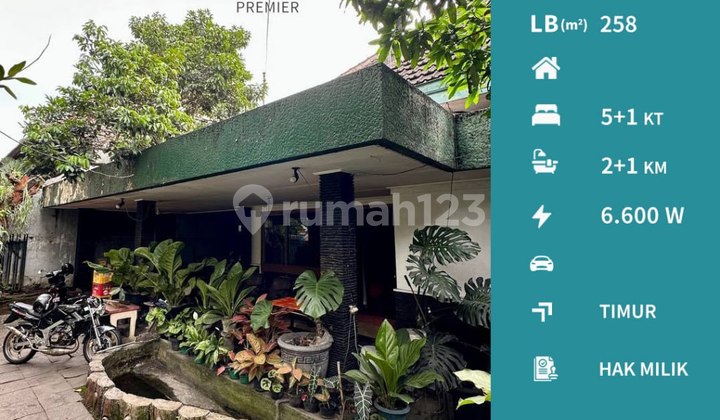 Rumah Selangkah ke Ijen Boulevard di Jl Gunung-gunung Malang