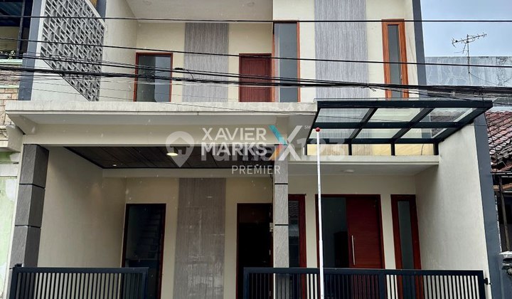 Rumah Baru Selangkah ke Pusat Kota di Taman Sulfat Malang