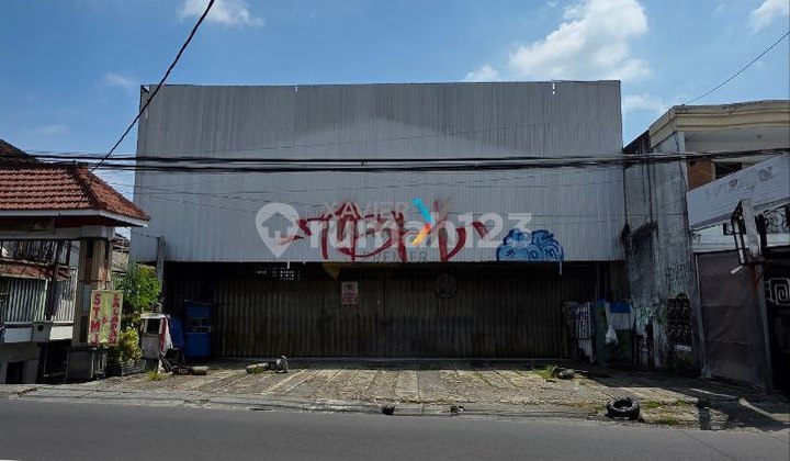 Ruang Usaha Super Strategis di Poros Jalan Mayjend Panjaitan Malang