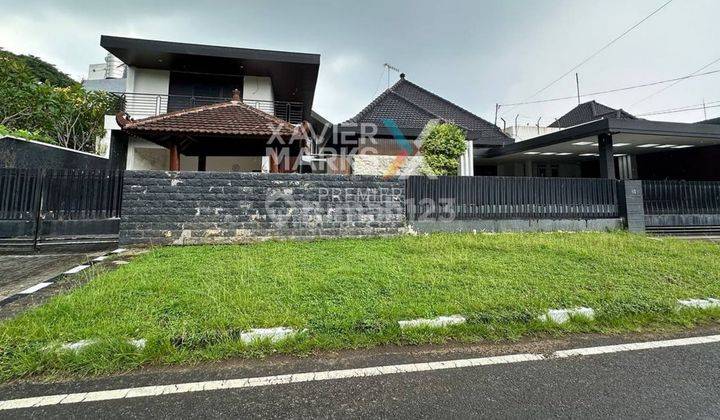 Rumah Semi Furnish Mewah di Jl Gunung-gunung Malang 1