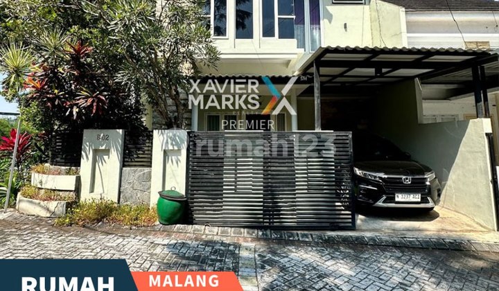 Fully Furnished Hook House with Beautiful View in Saxophone Malang