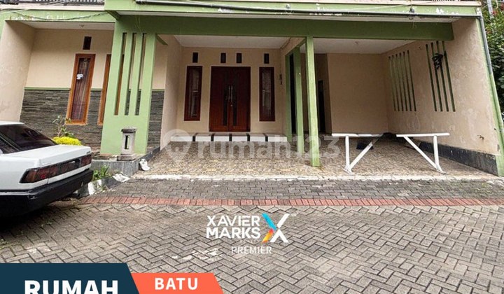 Rumah Villa Kawasan Wisata di Jl Iman Bonjol Batu Malang Rumah Villa Kawasan Wisata di Jl Iman Bonjol Batu Malang