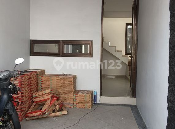 Rumah 2 Lantai Dekat Kampus di Tasikmadu Malang 2