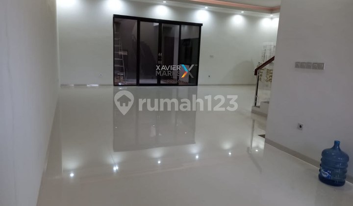 Rumah Baru Mewah Modern di Araya Malang 2