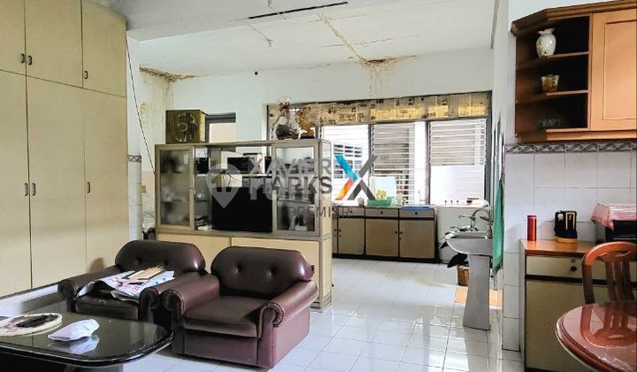 Commercial Property on Jalan Kolonel Sugiono Axis, Malang 2