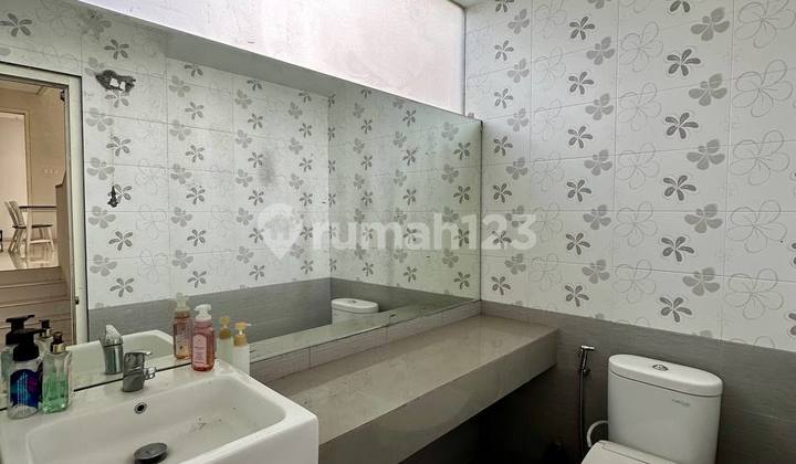 Rumah Hook Dekat Pusat Kota di Bukit Dieng Malang 2