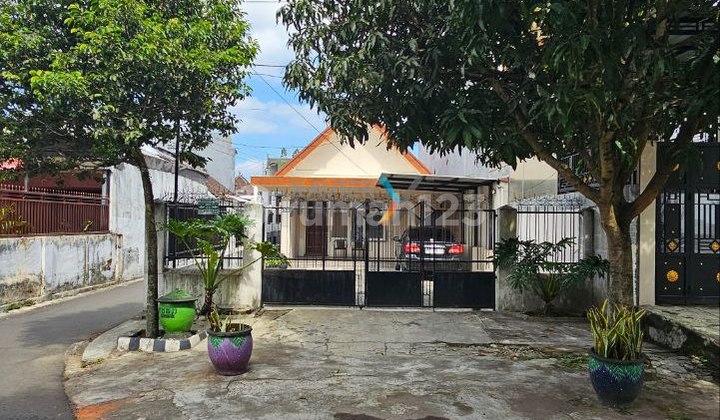 Rumah Tengah Kota Siap Huni di JA Suprapto Malang Rumah Tengah Kota Siap Huni di JA Suprapto Malang