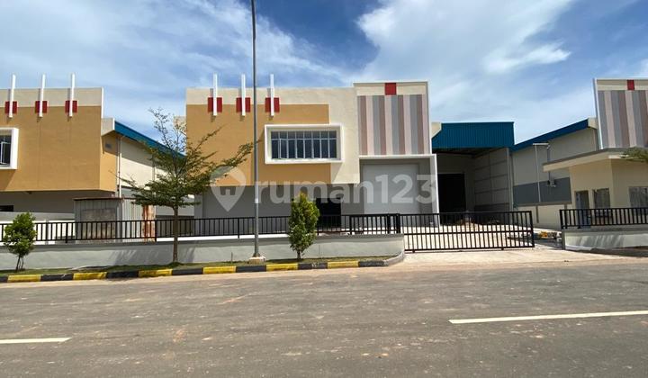 Light Production Workshop 2268.0 M² in Tunas Kabil