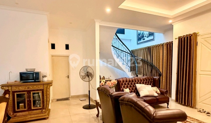 House In Grand Galaxy South Bekasi 2