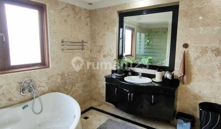 For Sale: Luxury House in Taman Centuri, Pekayon, Bekasi 2