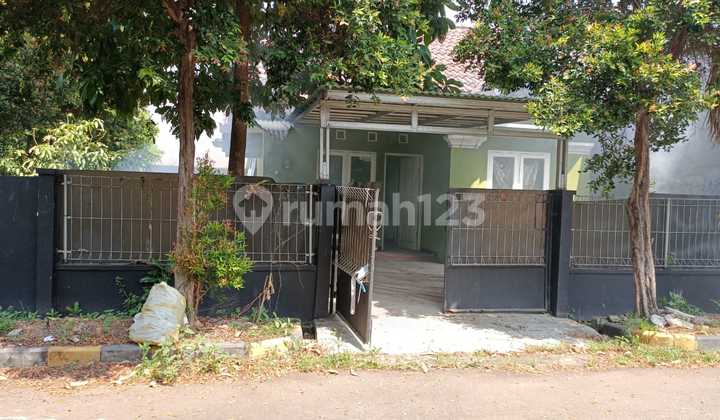 Di Sewa Rumah Hook Minimal 2 Tahun Di Harapan Indah Bekasi