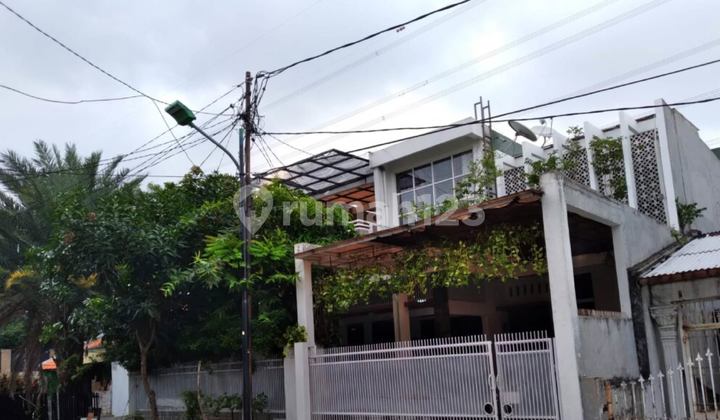 For Sale 2-Storey Ready-to-Occupy House in Sandang Complex, Duren Sawit, Flood-Free
