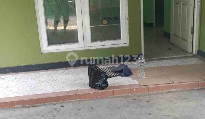 Di Sewa Rumah Hook Minimal 2 Tahun Di Harapan Indah Bekasi 2