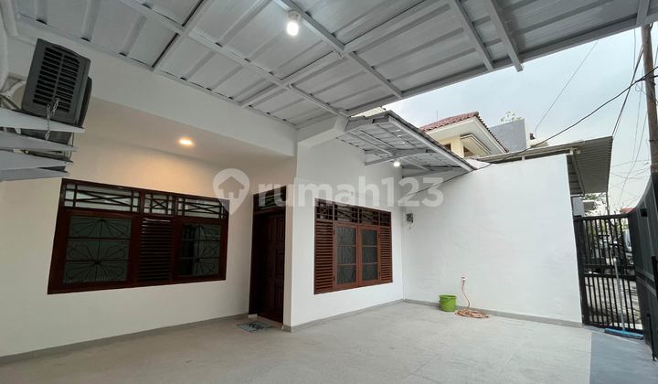Dijual Rumah 2 lantai di Pondok Bambu, Jakarta Timur. 2