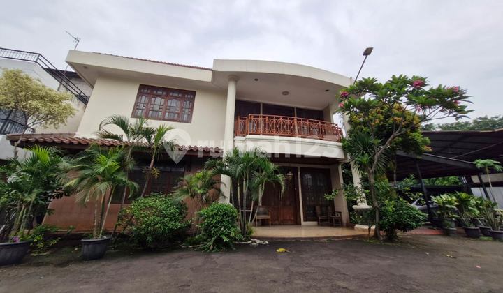 For Sale: Complete Commercial Space with Shophouse and Large Land in Cipinang For Sale: Complete Commercial Space with Shophouse and Large Land in Cipinang