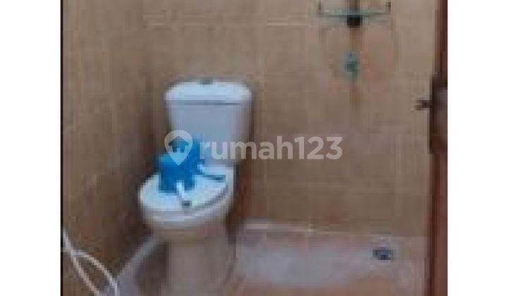 For Sale Hook House in Taman Pulo Indah, Close to East Jakarta Mayor's Office 2