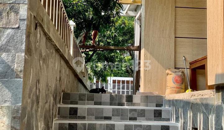 Dijual Murah Rumah Hoek 3 Lantai di Malaka Country Estate Pondok Kopi 2