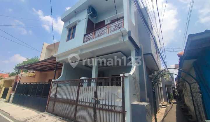 Rumah 2 Lantai, Siap Huni Di Cempaka Putih Jakarta Pusat Rumah 2 Lantai, Siap Huni Di Cempaka Putih Jakarta Pusat