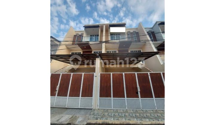 Dijual Rumah Siap huni 3Lt di Kalibata Akses tol JORR. 