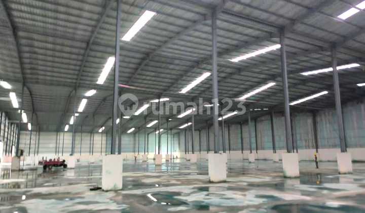 For Rent: Warehouse located in the Sepatan area of Tangerang, Banten.
