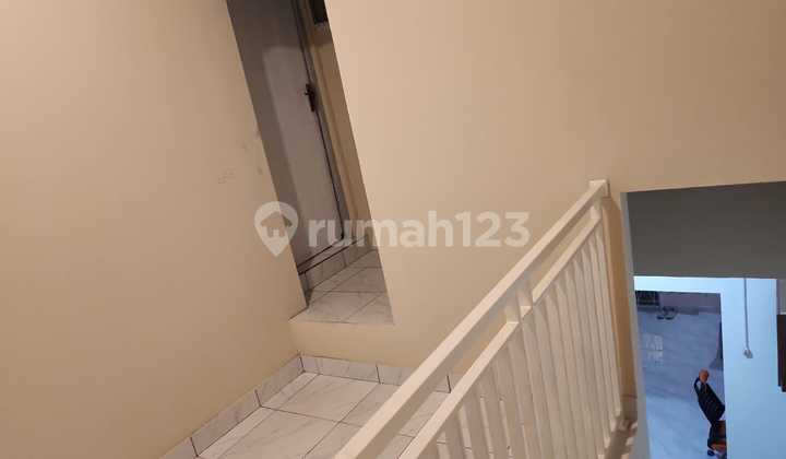 Disewakan Cepat Rumah Rapi 1,5 lantai di Metland Menteng, Cluster Taman Tjikini Cakung, Jakarta Timur 2